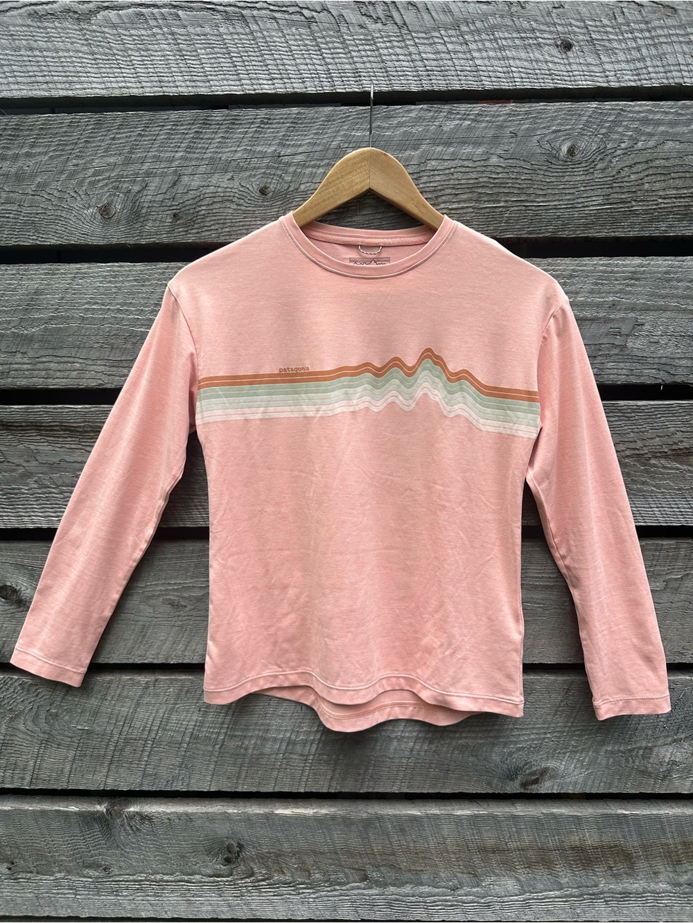 Patagonia Peach Sport/Sun Shirt Mountain Stripe Long Sleeve Tee